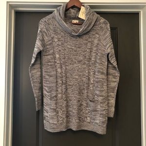 🌺 NWT! Effeci Sweater Women’s Gray Size M
